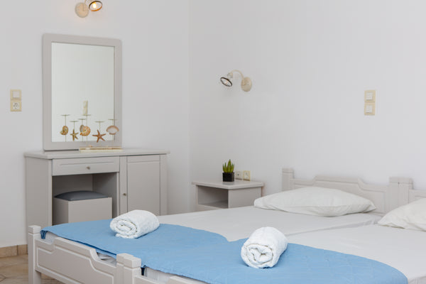 Golden Bay is located in Agios Prokopios just 50 meters from the most popular an  Classic double room Room in hotel vacation rental 35515889