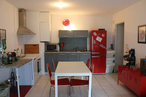 Beau T3 de 63m2 en bord de Saône, dans une résidence calme de standing avec cour  T3 bord de Saône - Proche centre ville Entire condo vacation rental 21944502