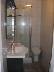 vue sur la tour Eiffel et les toits de Paris dans square privé sécurisé, studio  Paris, France STUDIO CLAIR ET SILENCIEUX SECURISE Entire place vacation rental 11101927