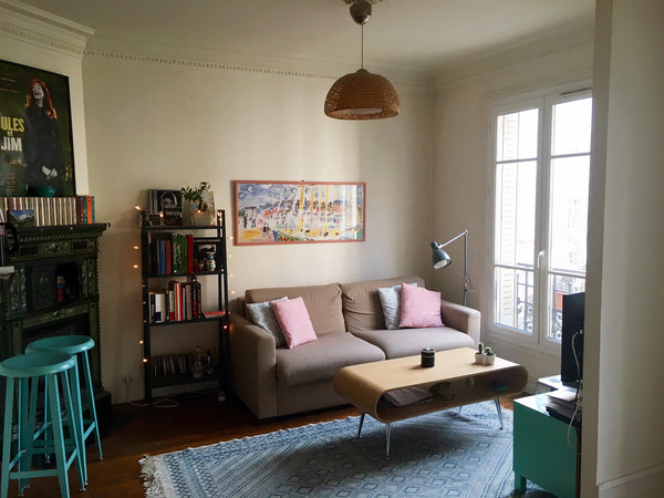 Welcome to this typical and lovely parisian flat. It is located in a lively neig Paris, France Lovely parisian flat - charmant appart parisien Entire rental unit vacation rental 17715638
