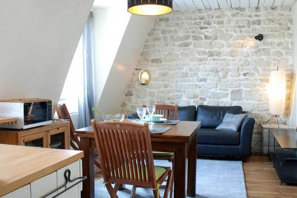 El apartamento se encuentra en Montmartre. El transporte en metro al centro es m Majadahonda, Spain Piso con vistas a la Sacre Coeur en Montmartre Entire rental unit vacation rental 15810531