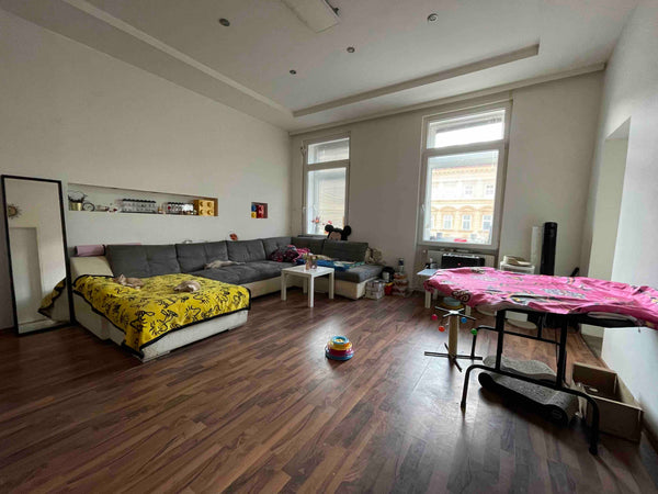 Walk 3 mins to Reumannplatz (Metro line U1) and near Quellenplatz(tram station)T Vienna, Austria Cosy Room near Schloss Belvedere and Hauptbahnhof Private room in rental unit vacation rental 26393148