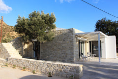 Mitten in unserem Olivenhain liegt das rund 50 qm große Apartment  "The Olive Ho Buseck, Germany "The Olive House" im Olivenhain 200 m zum Strand Entire cottage vacation rental 46294001