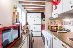 A tiny-home in the busy heart of Paris. Eagerly awaiting for your return after a  GuestReady - Beautiful studio Rue Montorgueil Pari Entire rental unit vacation rental 17999200
