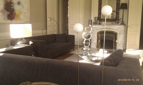 A room with a bed for 2 persons in a large 250m2 apartment in front of the river Lyon, France Beautiful place in the old town center Private room in rental unit vacation rental 13217507