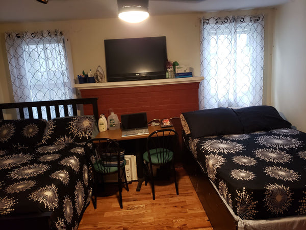 the 1 large room and 1 office room  with attached bathroom & custom made firepla New York, NY Rental unit in Queens · 2 bedrooms · 1 private bath Private room in rental unit vacation rental 990109272328162949
