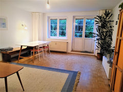 Direct access to the private garden.<br /><br />Flat:<br />Bed room and living r Vienna, Austria Ground floor flat with privat garden Entire rental unit vacation rental 22885436