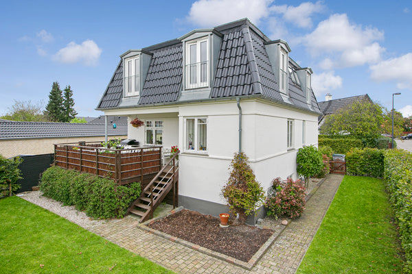 Skøn patriciavilla med hele 4 soveværelser, kontor og en kælder med bordfodbold, Copenhagen, Denmark Vidunderligt hus på 173 m2 og 86 m2 kælder Entire villa vacation rental 53333599