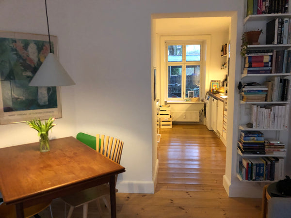 Cozy 58 m2 apartment in central Copenhagen. 1 minut walk to the lakes, 10 minuts Copenhagen, Denmark Cosy apartment: Best location in Nørrebro Entire rental unit vacation rental 42168109