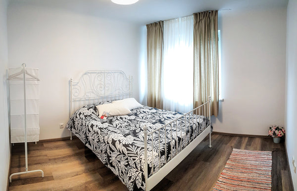 Most of my guests described my apartment as a place of serenity and peace. It wa Vienna, Austria Double room next to the subway, tram&train stops. Private room in rental unit vacation rental 31115234