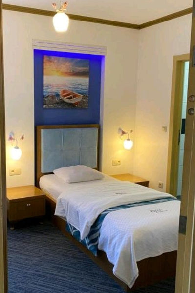 Vous ne voudrez plus quitter ce logement charmant et unique car vous allez y tro Machelen, Belgium Notre emplacement est juste à côté de l'aéroport. Private room in bed and breakfast vacation rental 686815481043094515