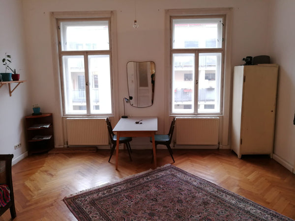 Sunny bedroom in the hearth of Vienna.<br /><br /><b>The space</b><br />A lovely Vienna, Austria Easy Living Vienna Private room in rental unit vacation rental 32105213
