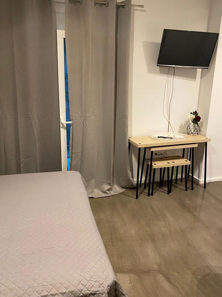 Enjoy a stylish experience at this centrally-located place.<br /><br /><b>Licens GR Angelo's House!! Entire rental unit vacation rental 52375078