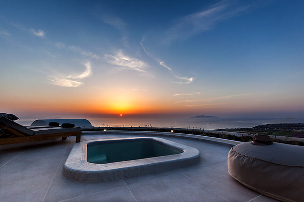 Villa Vinea is a spacious and modern decorated villa with a big jacuzzi, three b Athens, Greece Villa Vinea Imerovigli Santorini Cycladic home vacation rental 18553519