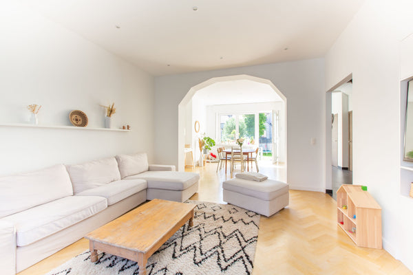 Grande maison familiale avec jardin, à 15 minutes du centre-ville. Proche des tr  My House ! 15min du centre & commission européenne Entire townhouse vacation rental 50419459