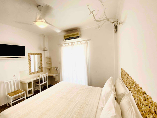 This great and new deluxe  apartment  suite according all the rules of covid pro Greece Milos vacation home /Deluxe apartment/A Cycladic home vacation rental 35964348