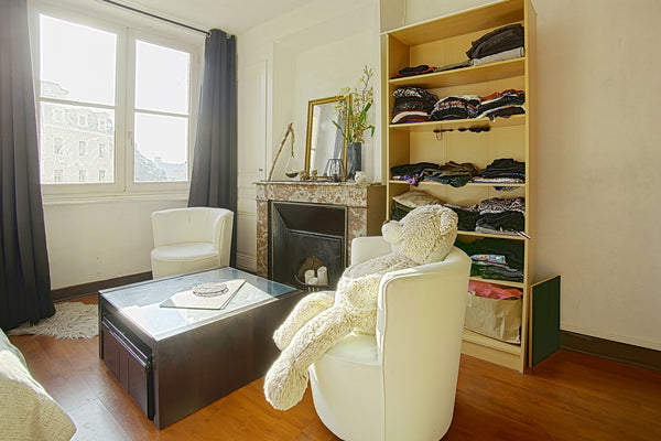 Welcome to my charming apartment of 31 m2 located on the banks of the Saône rive Lyon, France Charmant Appt Au Coeur Du Vieux Lyon Entire rental unit vacation rental 37312798