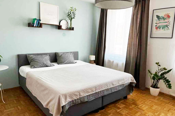 Enjoy a stylish experience at this centrally-located place<br /><br /><b>Guest a  Stylish Walkout 65m² Flat Close To Metro, Entire condo vacation rental 695997781732765461