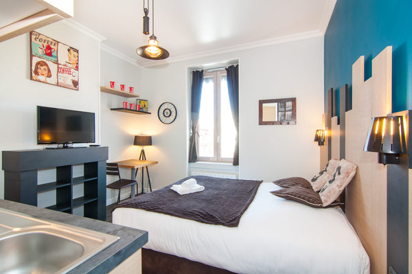 Venez découvrir notre studio très bien équipé, situé à 2 pas de la gare Part Die Saint-Péray, France LE CHAMALLOW - Contemporain Entire rental unit vacation rental 45887509