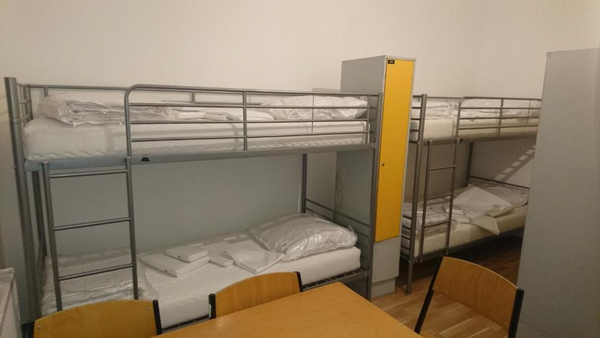 Set in Vienna and with Schönbrunn Palace reachable within 1 km, ABAI Hostel offe Vienna, Austria Bed in 6-Bed Dormitory Room Shared room in rental unit vacation rental 581072916178097995