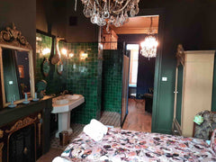 Vanuit deze charmante suites (50m2)ben je zo bij populaire musea, winkels en res Zierikzee, Netherlands Sint Andries Suites Private room in bed and breakfast vacation rental 596950917958636297