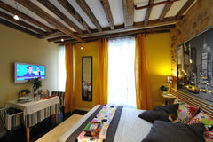 Located in a private residence in the heart of Paris nearby many museums, shops  Paris, France RARE - Gorgeous Apartment in the Haut-Marais! Entire rental unit vacation rental 21609866