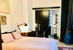 Cet hébergement de charme offre un accès facile aux boutiques et restaurants pop  Chambre indépendante dans charmante colocation Private room in bed and breakfast vacation rental 54196843