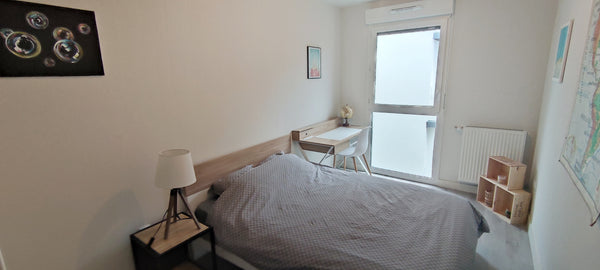 Bordeaux, France Chambre privée proximité immédiate du tram Private room in rental unit vacation rental 35722568