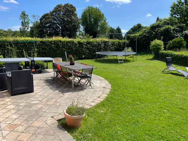 Great big home in Linkebeek, 5 minutes walking distance from Brussels south and  Linkebeek, Belgium Home with garden next to Brussels Entire home vacation rental 649617633334691641