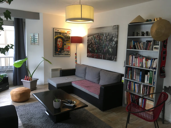 Appartement cosy t2 bis rénové de 65 m² dans résidence calme et sécurisée. <br / Bordeaux, France T2 bis rénové de 65 m², calme et lumineux. Entire condo vacation rental 17587973