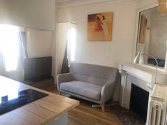 L’appartement est un charmant 2 pièces très clair, refait entièrement  à neuf en Paris, France Joli 2 Pièces dernier étage proche Montmartre Entire rental unit vacation rental 9586621