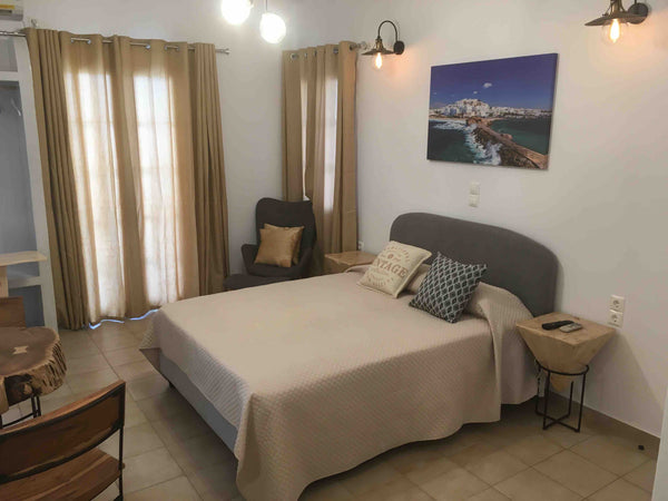 the double studios have 2 beds or a double bed and they have their own bath and   pension Irene 1 double studio 6 Room in serviced apartment vacation rental 13184904