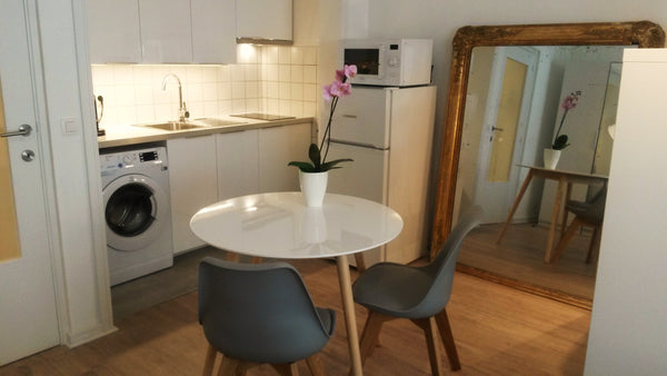 Chic studio in a vibrant area, completely renovated and fully equipped, ideally  Brussels, Belgium Chic studio in central Brussels Entire rental unit vacation rental 15229779