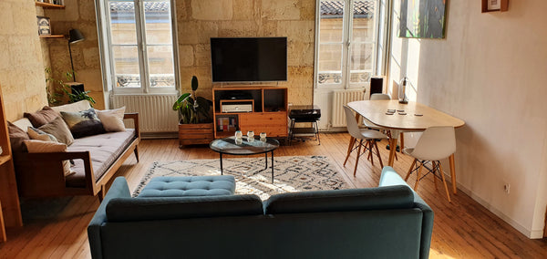 Superbe loft de 65 m2 au coeur du charmant quartier Saint Croix à Bordeaux, appa Bordeaux, France Superbe Loft 65m2 Saint Croix tier Bordeaux centre Entire loft vacation rental 44333852