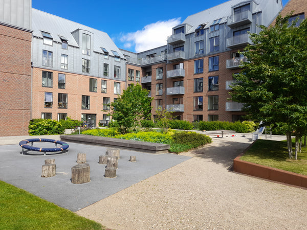 Please tell me a little about yourself and why you’re visiting Copenhagen. <br / Copenhagen, Denmark Skøn lejlighed med gratis parkering på stedet Entire rental unit vacation rental 630458239199259637