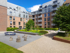 Please tell me a little about yourself and why you’re visiting Copenhagen. <br / Copenhagen, Denmark Skøn lejlighed med gratis parkering på stedet Entire rental unit vacation rental 630458239199259637