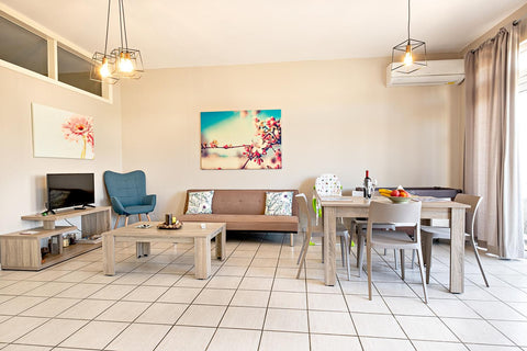 A fully independent apartment, with easy access to the beach and the center of P Chania, Greece Platanias Central Apt ΙΙ 100m from the beach Entire rental unit vacation rental 14894708