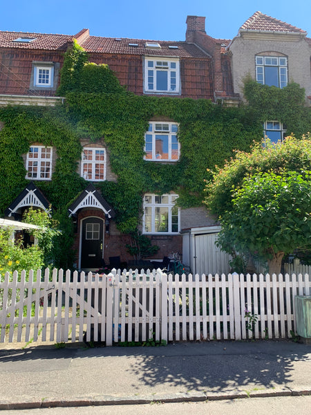 Historic and spacious townhouse on Østerbro, Copenhagen in a wonderful and quiet Copenhagen, Denmark Romantic townhouse with idyllic garden Entire townhouse vacation rental 642416511686613577