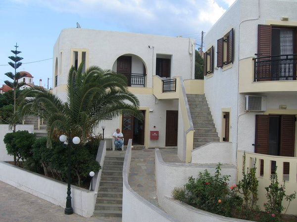 This property is 12 minutes walk from the beach. it is located in the eastern pa  FLAMINGO Apartments Studio for 2 Room in serviced apartment vacation rental 23575837