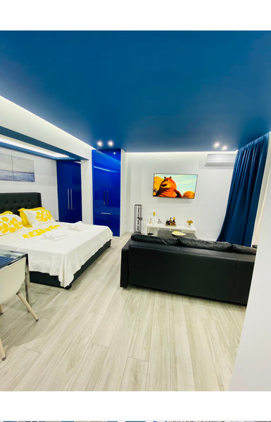 A brand new (redesigned on 06/2021) stylish studio apartment (35m2) with private GR Abelokipi Apartment with Yard&Private Parking Entire rental unit vacation rental 50369590