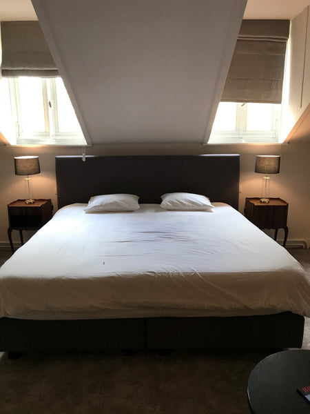Housing<br />Our guest house welcomes you with a very comfortable renovated room Brussels, Belgium Studio super luxurious & beautiful Louise Avenue 5 Private room in bed and breakfast vacation rental 49795074