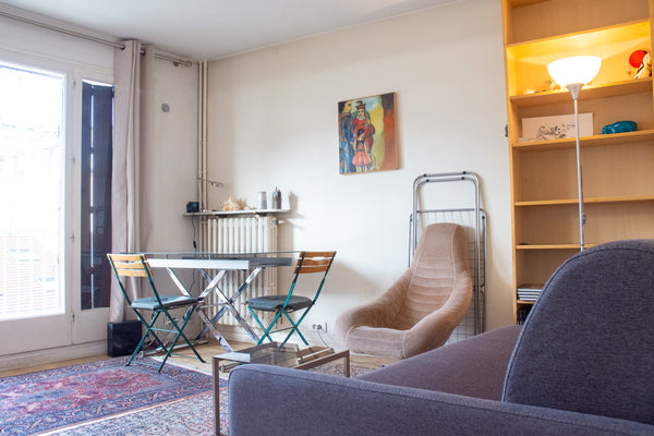 My home ! Sunny, quiet and fully equipped. Located 5 minutes from Mouffetard and Neuilly-sur-Seine, France Quiet Studio center of Paris Entire rental unit vacation rental 6845397