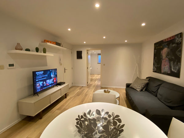 Bel appartement 1 chambre + canapé lit<br /><br />Situé dans la quartier du chât Uccle, Belgium Cosy @ Châtelain Entire rental unit vacation rental 599881170487505313