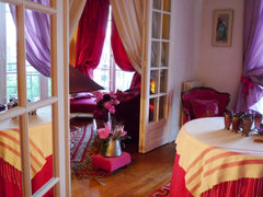 This apartment is warm and welcoming, Bathed by light with a fantastic view over Paris, France Warm and bright Appartement Private room in rental unit vacation rental 7161819
