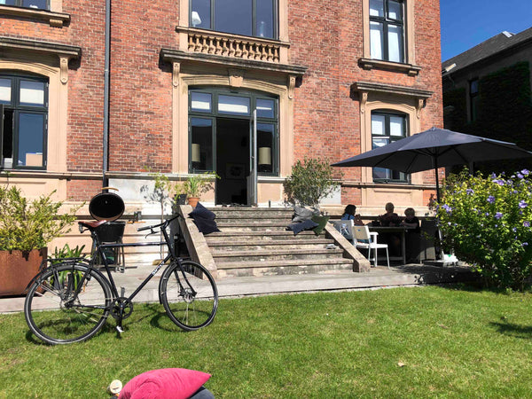 Din familie vil være tæt på alt, når I bor i denne centralt beliggende bolig.<br  Fed lejlighed i stuen af villa, midt Frederiksberg Entire townhouse vacation rental 631090801576868608