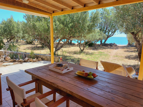 A cozy villa, ideal for famillies, just a step ahead from the coast.<br />Villa   Villa Riviera- 20 meters from the coast Entire cottage vacation rental 49403013