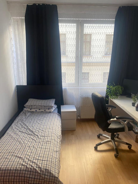 Bei dieser besonderen Unterkunft sind alle wichtigen Anlaufpunkte ganz in der Nä Vienna, Austria Zentrale und wunderschöne Lage Private room in vacation home vacation rental 679583354871971954