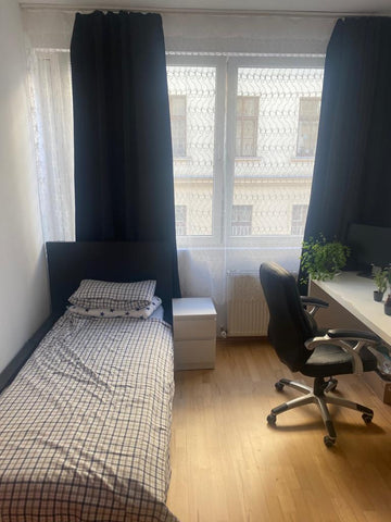 Bei dieser besonderen Unterkunft sind alle wichtigen Anlaufpunkte ganz in der Nä Vienna, Austria Zentrale und wunderschöne Lage Private room in vacation home vacation rental 679583354871971954