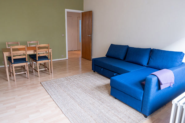 Welcoming 1st floor apartment ideally located 2min walk from Madou metro/5min Ma Brussels, Belgium Cosy apartment close to EU area and City center Entire condo vacation rental 562231601835643917