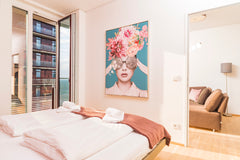 Our new, lovely furnished apartments are located in the modern Vienna Triple Tow Vienna, Austria Triiiple Tower Apartments with Summer-Rooftop-Pool Private room in serviced apartment vacation rental 54118141